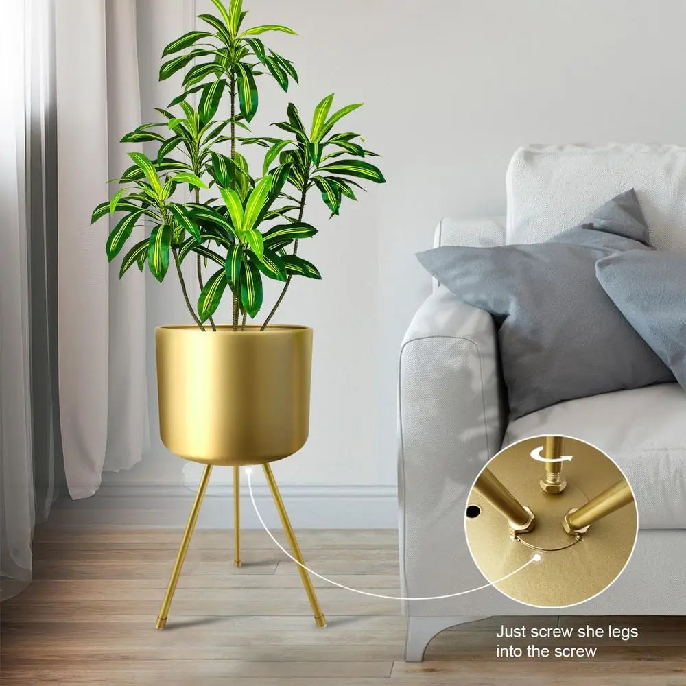 The Fontaine Brass Flowerpot