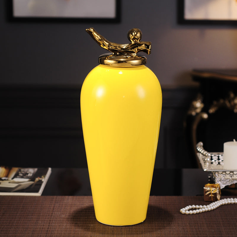 Exquisite Light Yellow Ceramic Modern Minimalist Ornament