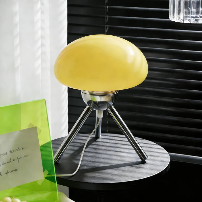 Bauhaus Mid-Century Cream Table Lamp – Retro Glass Ambient Elegance
