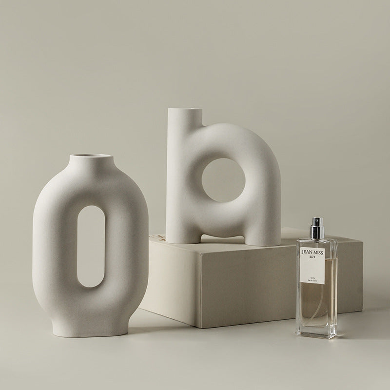 Art Deco Minimalist Ceramic Dried Flower Arrangement