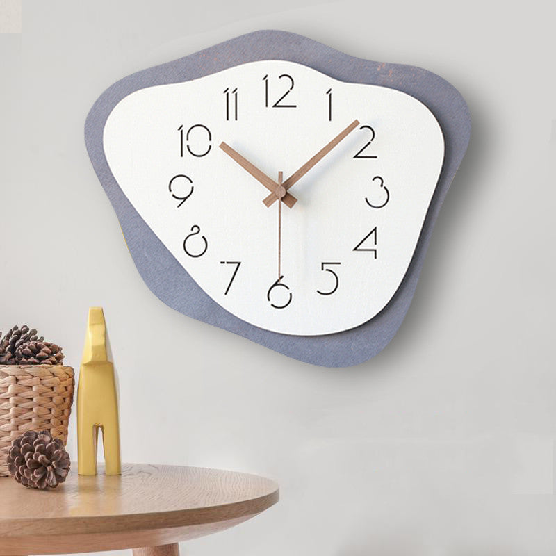 Mid-Century Modern Elegance: Sophisticated Simple Living Room Clock