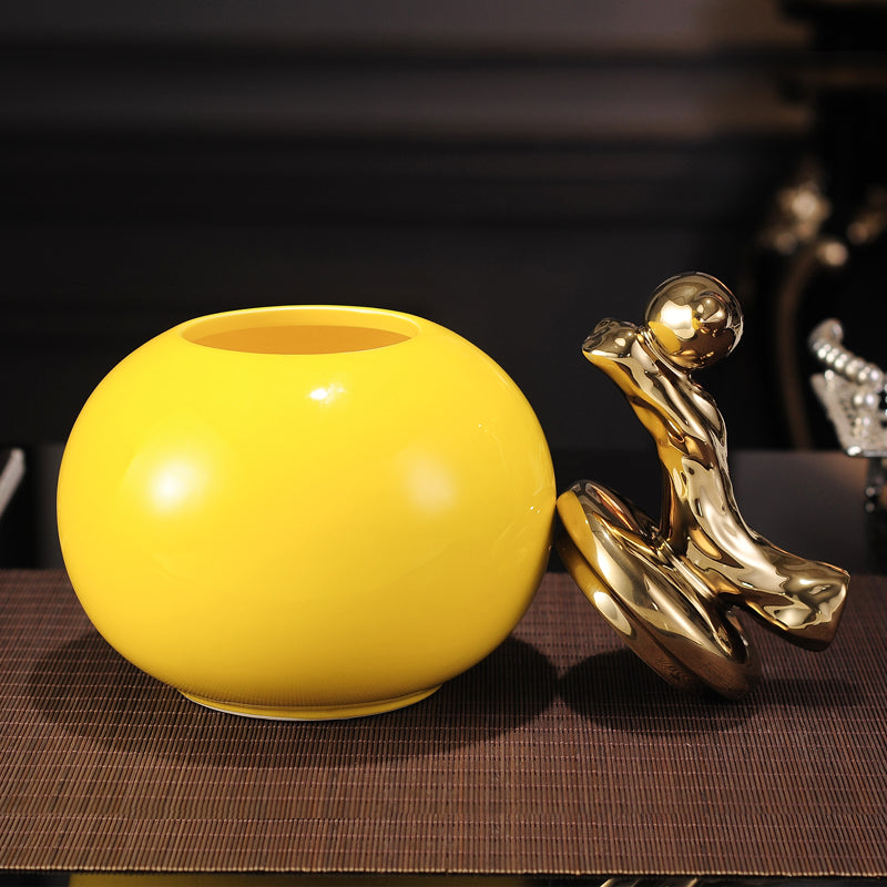 Exquisite Light Yellow Ceramic Modern Minimalist Ornament