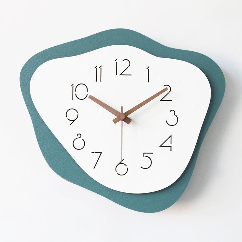 Mid-Century Modern Elegance: Sophisticated Simple Living Room Clock