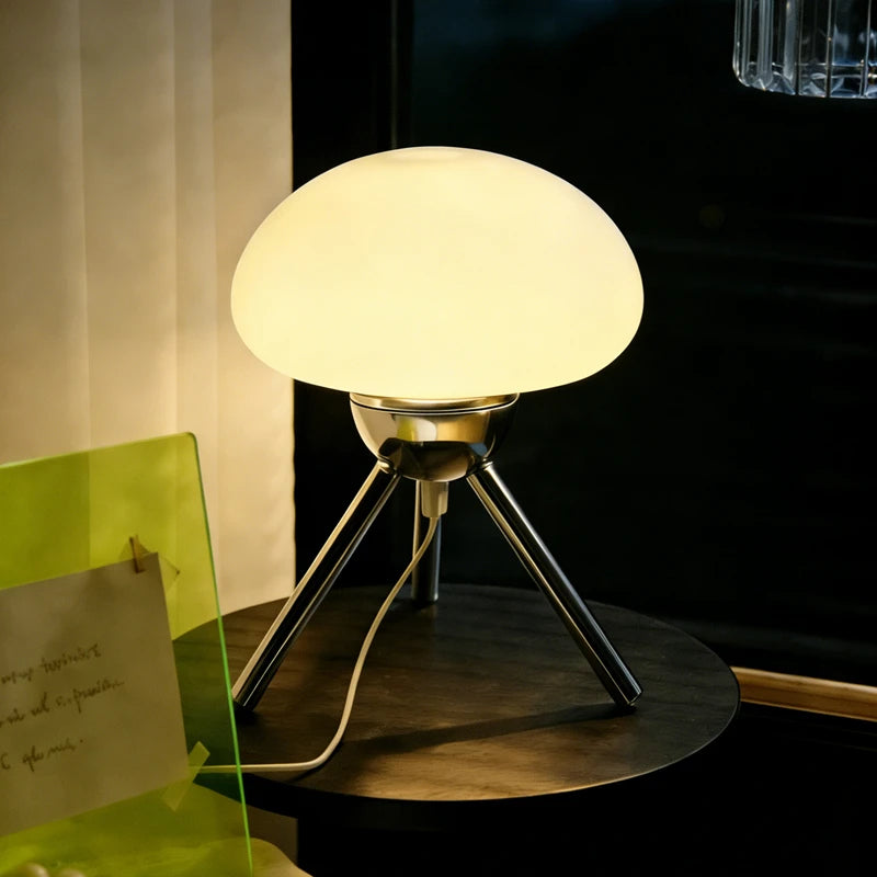 Bauhaus Mid-Century Cream Table Lamp – Retro Glass Ambient Elegance